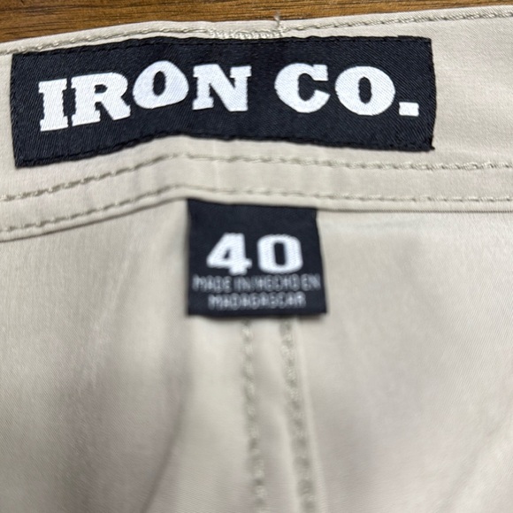 Iron Co. Men’s Gold Shorts - Picture 2 of 4